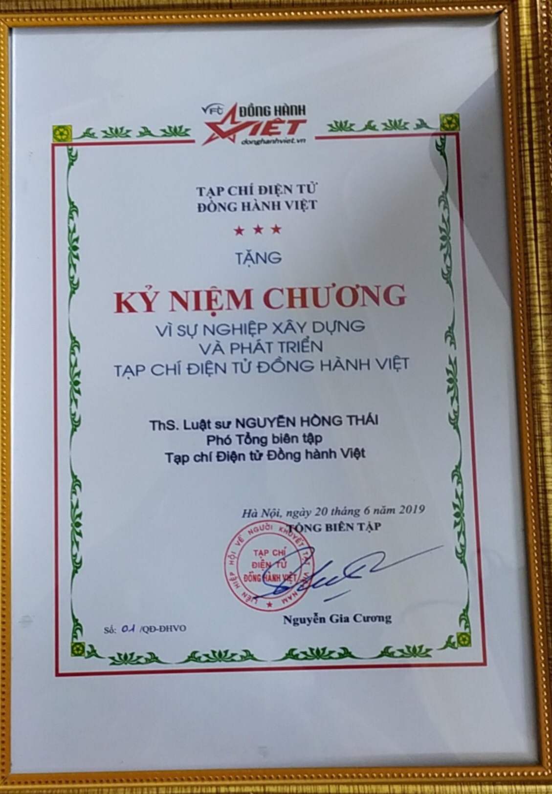 KY NIEM CHUONG ANH THAI.jpg